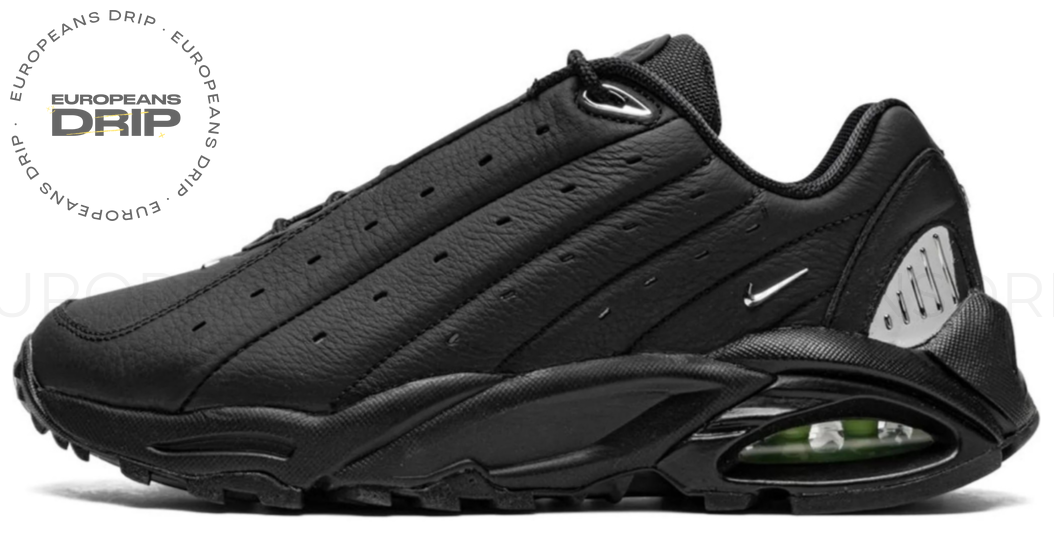 TRIPLE BLACK