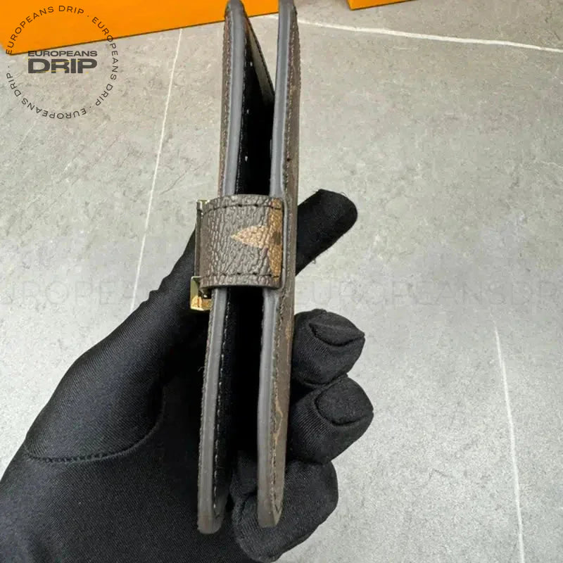 Wallet