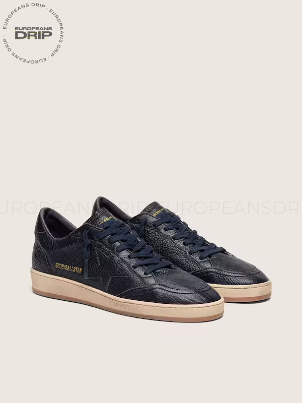 Star in navy-blue leather with tone-on-tone leather