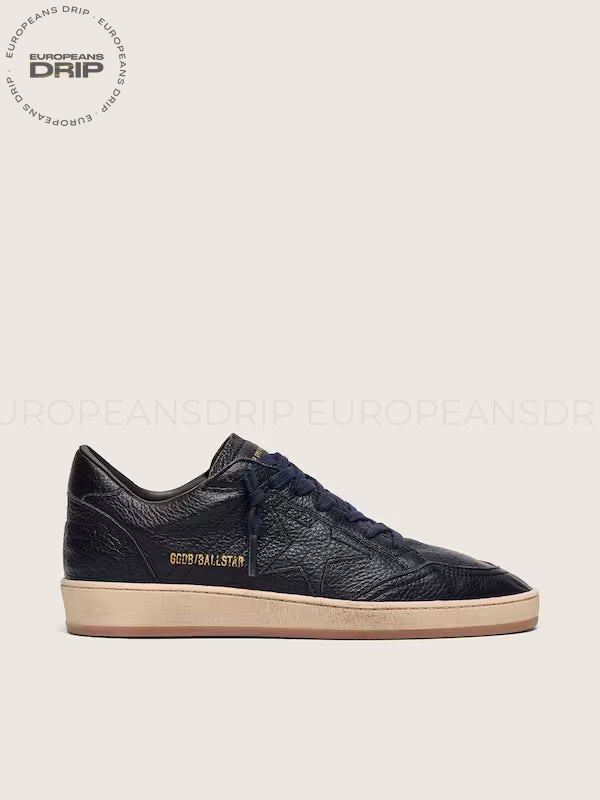 Star in navy-blue leather with tone-on-tone leather