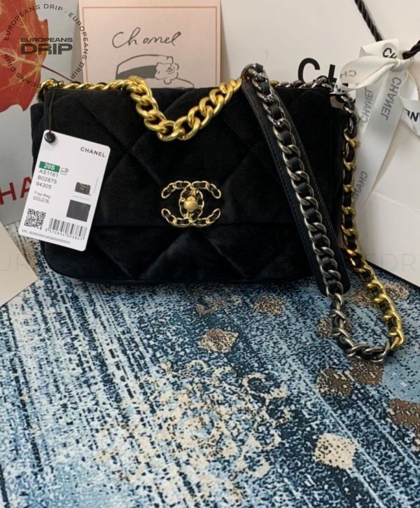 19 Black 26 cm