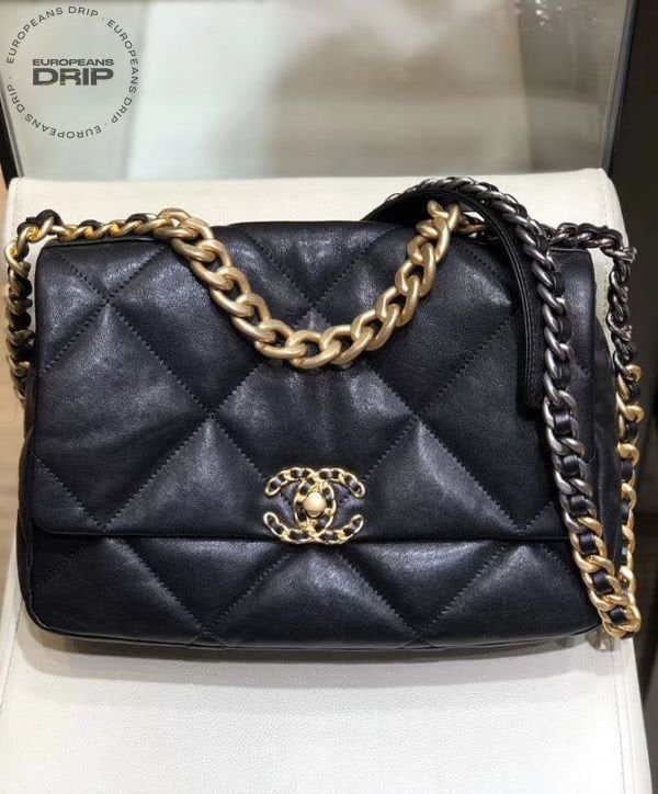 19 Black 26 cm