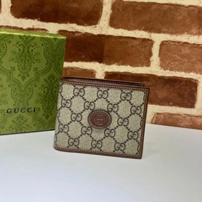656-4-181_jpg_e5e5221b-4d6e-482e-9fd7-9d87af3abff9.jpg Wallet - Image 1