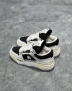 Black White - Image 5