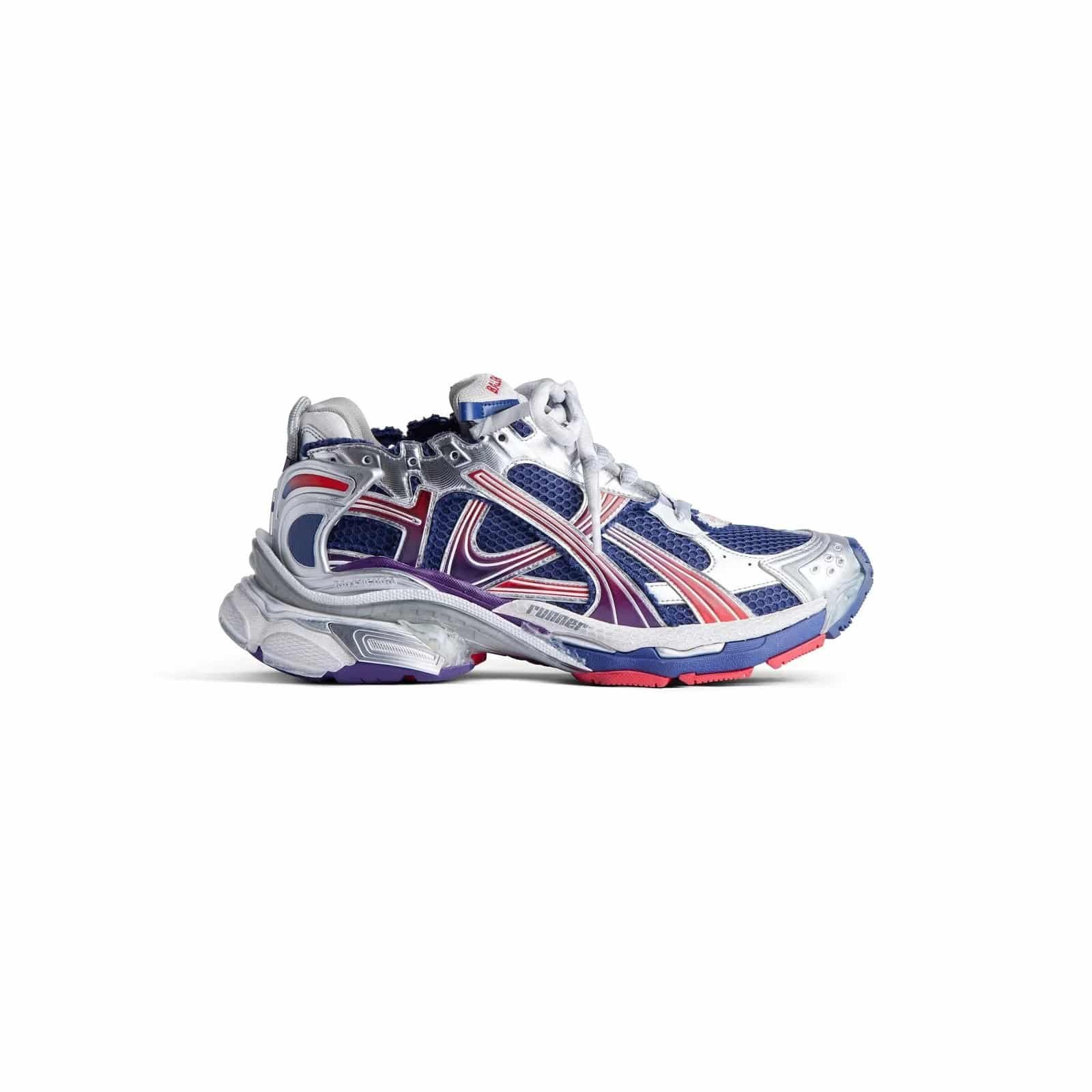 9-Large-772774WRUNG4610_F_4729bbd1-fc38-463a-ad13-5cb13d7a2502.jpg RUNNER - Image 1